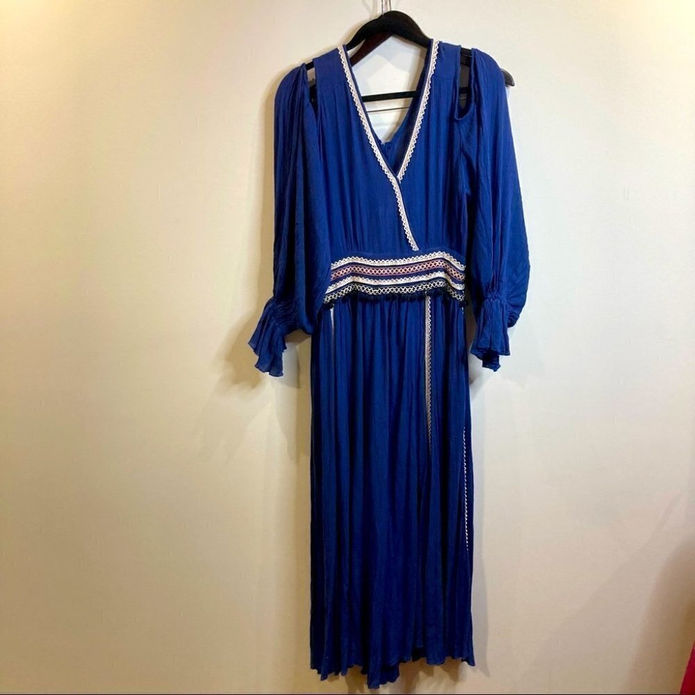 ❤️ Korea Brand Sz L Jumpsuit with Wide Pant Leg Puffy Sleeves Cold Shoulder